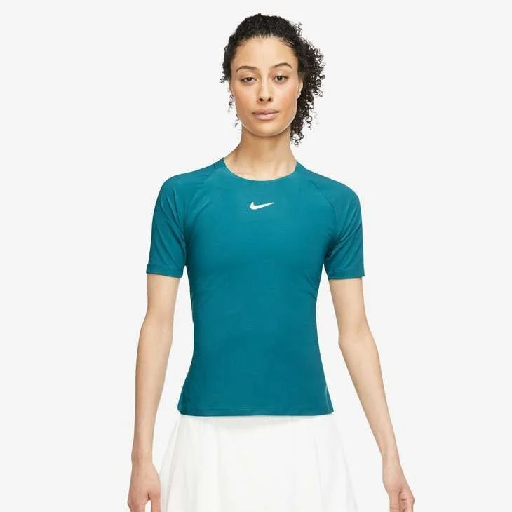 Nike Women's Dri-FIT Advantage Top (Bright Spruce/White) Sleeveless unclassified dresses