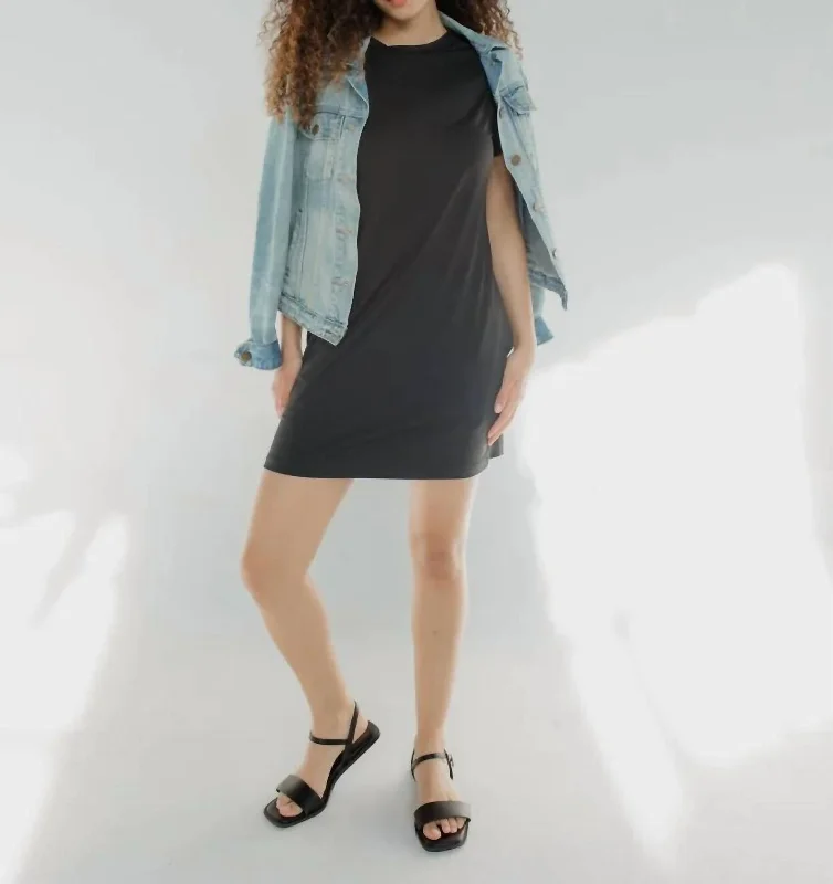 Adelynn T-Shirt Dress In Black Shirt Dress Combo